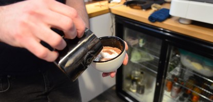 Laptele vegetal in cafea